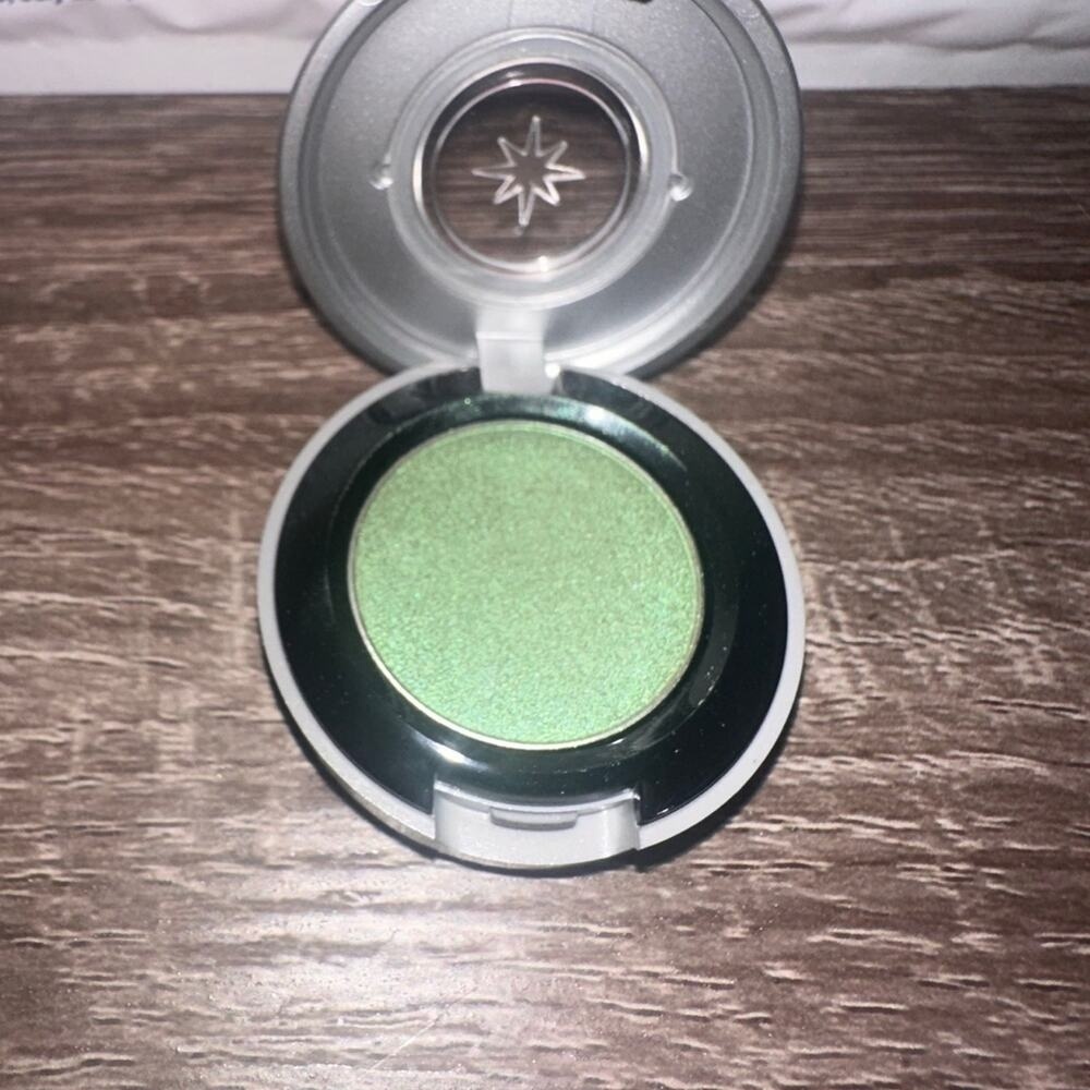 Urban Decay eye‎ shadow vert eyeshadow token